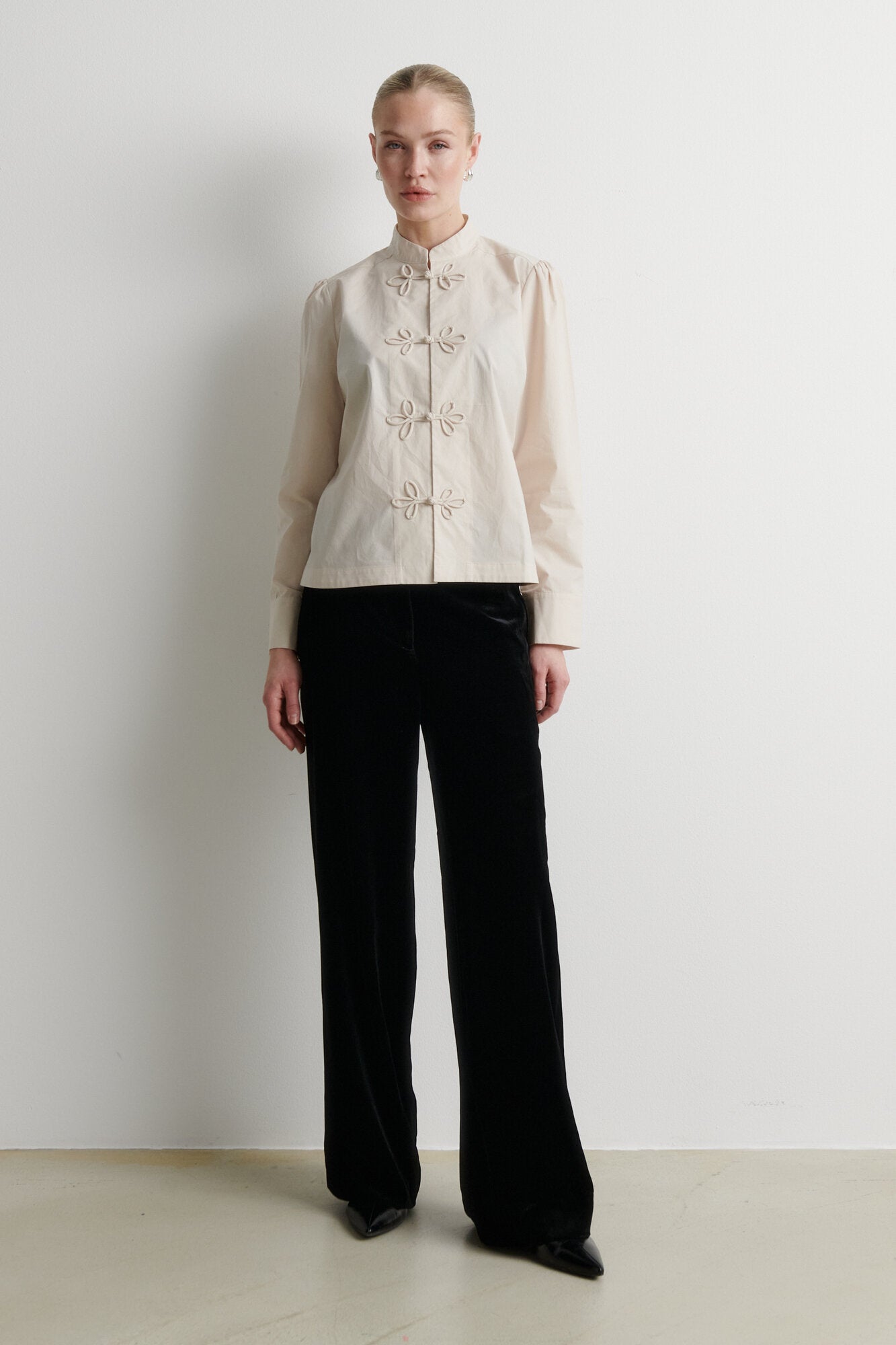 Velvetta Straight habitbukser – sort
